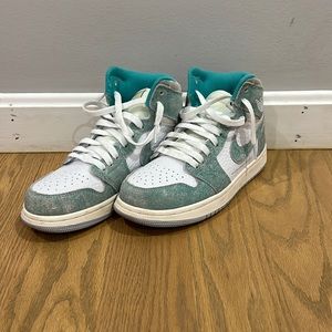 Turbo green air jordan 1